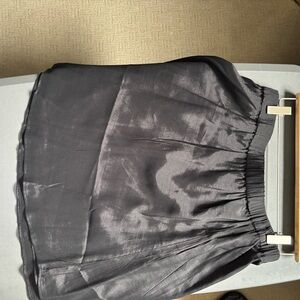 Banana Republic silky black skirt